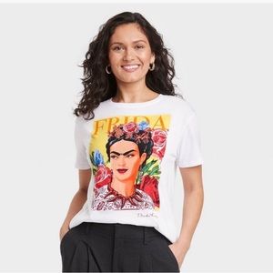 White Frida Kahlo tee shirt